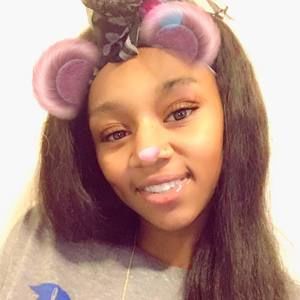 Meet your Posher, Sonie